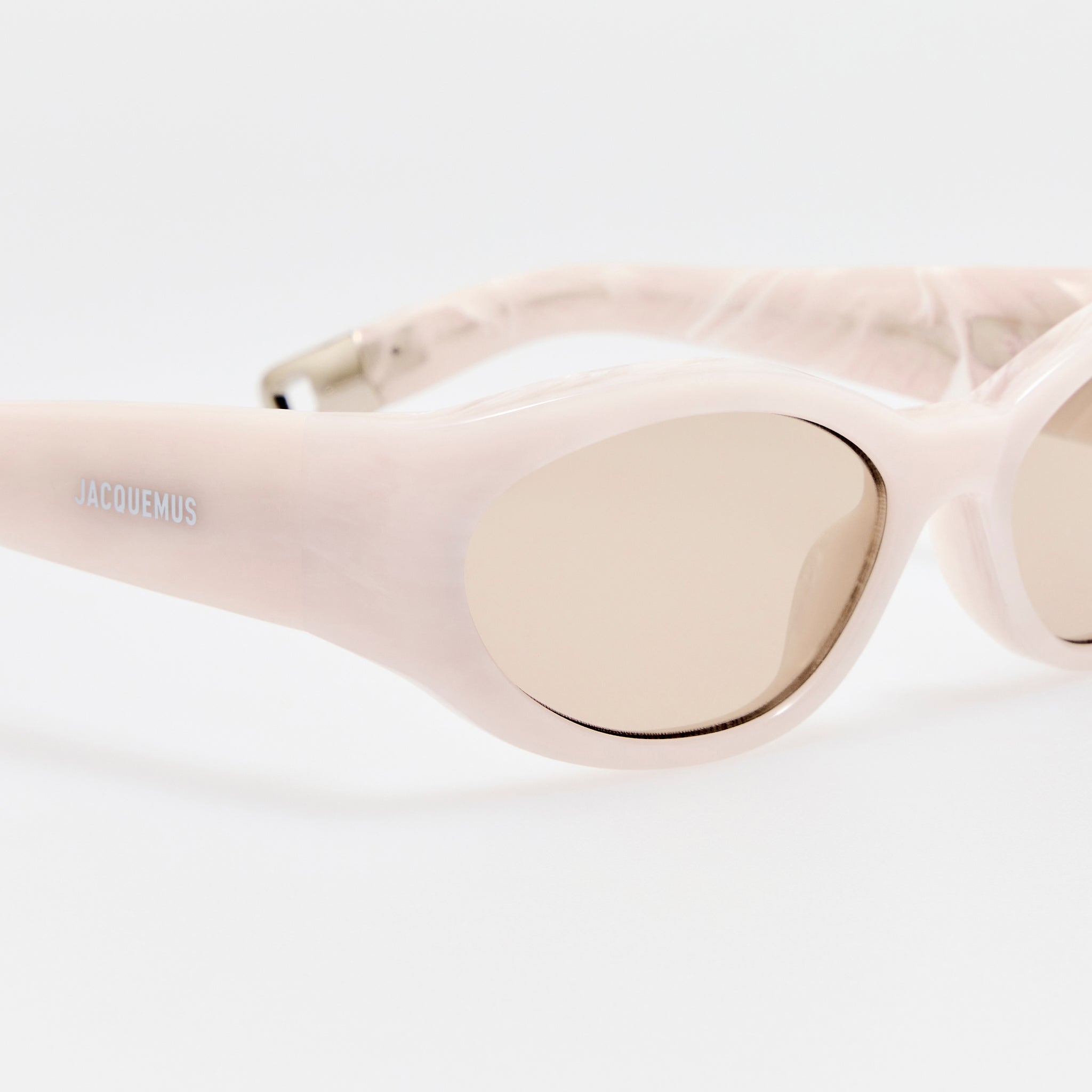 Ovalo Sunglasses in Marble