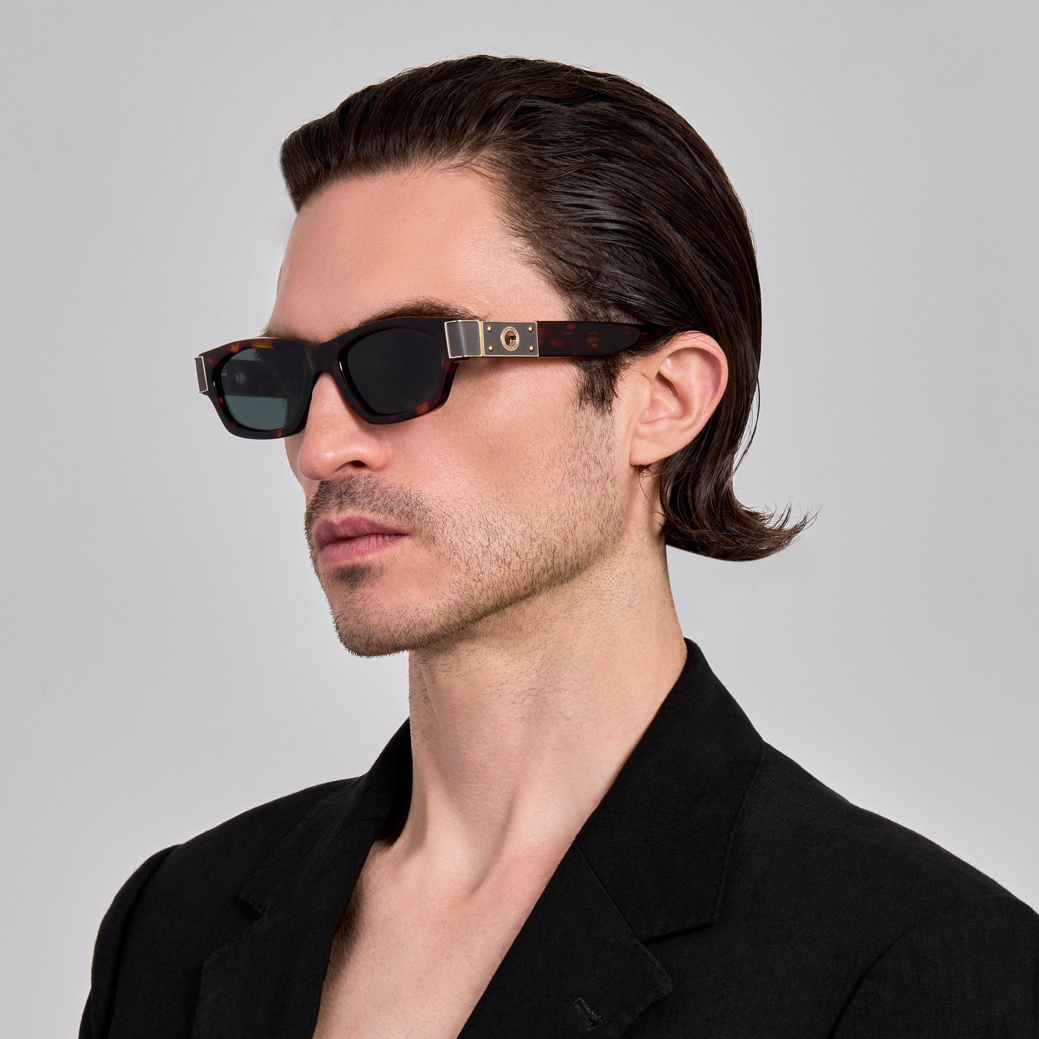 Clara Sunglasses in Dark Tortoiseshell