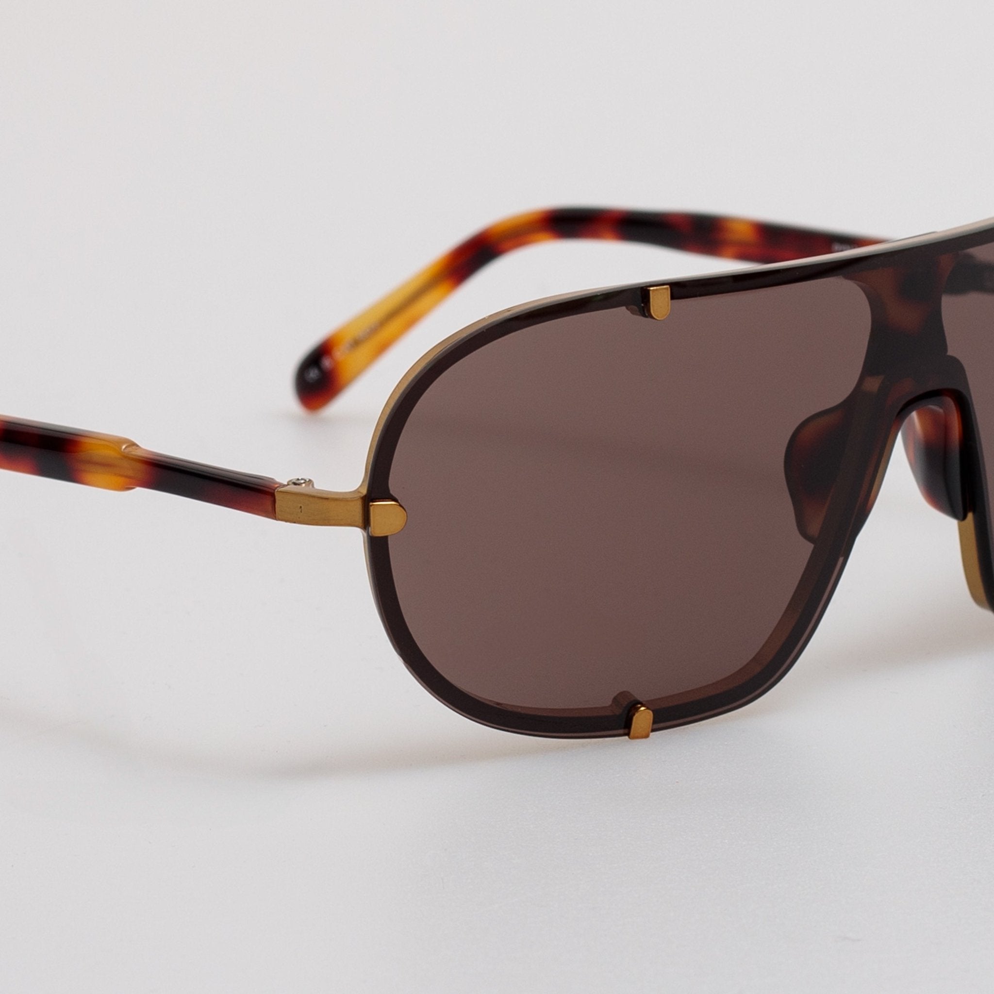 Aviator Sunglasses in Old Gold - LINDA FARROW - Sunglasses -