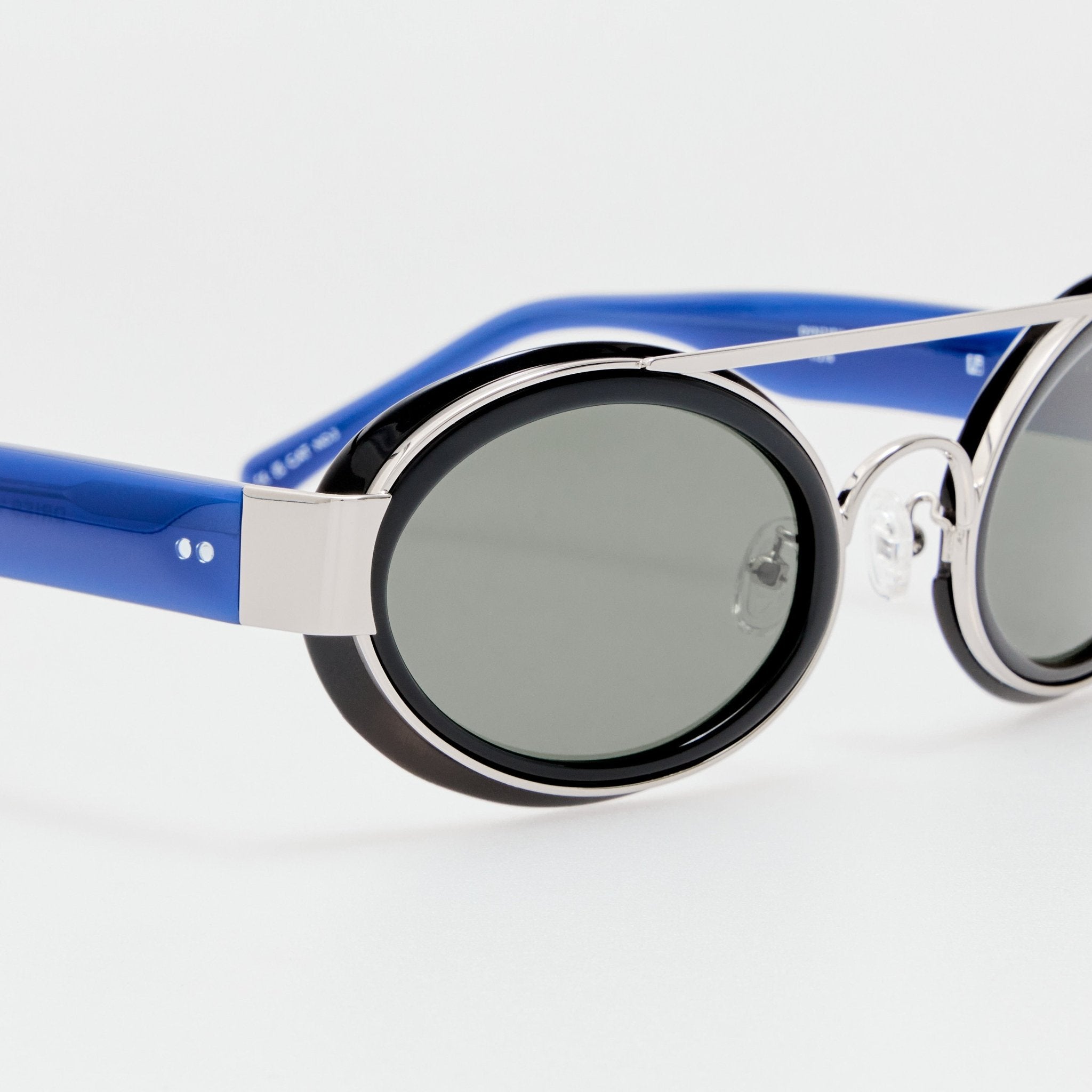 Cat Eye Sunglasses in Black - LINDA FARROW-Sunglasses-