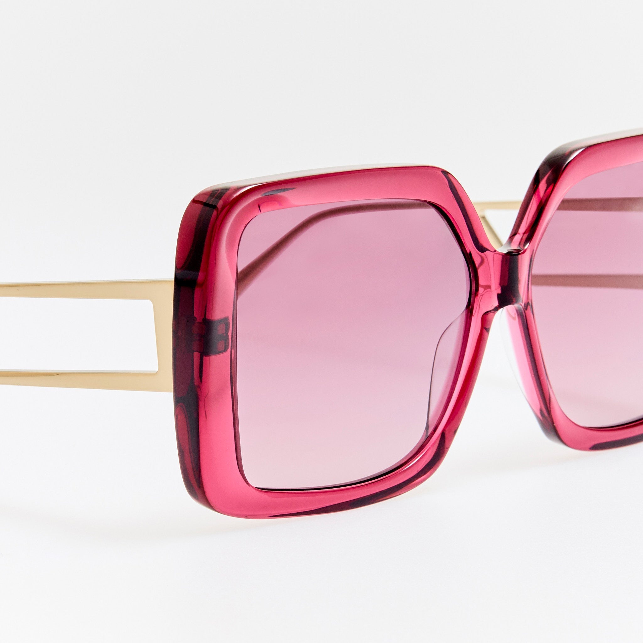 Macy Vista Temple Sunglasses in Wine - LINDA FARROW - Sunglasses -