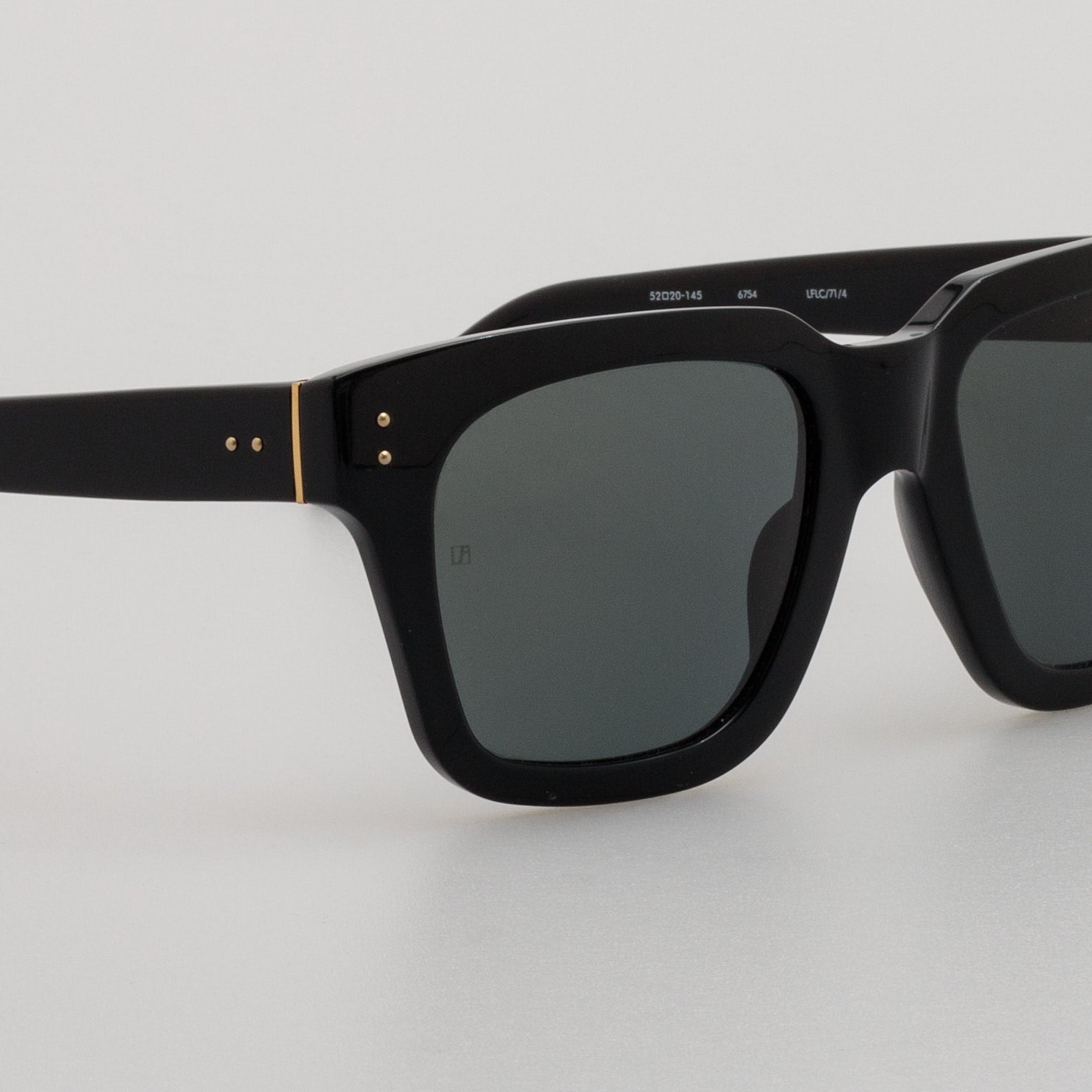 Max Sunglasses in Black Frame - LINDA FARROW - Sunglasses -