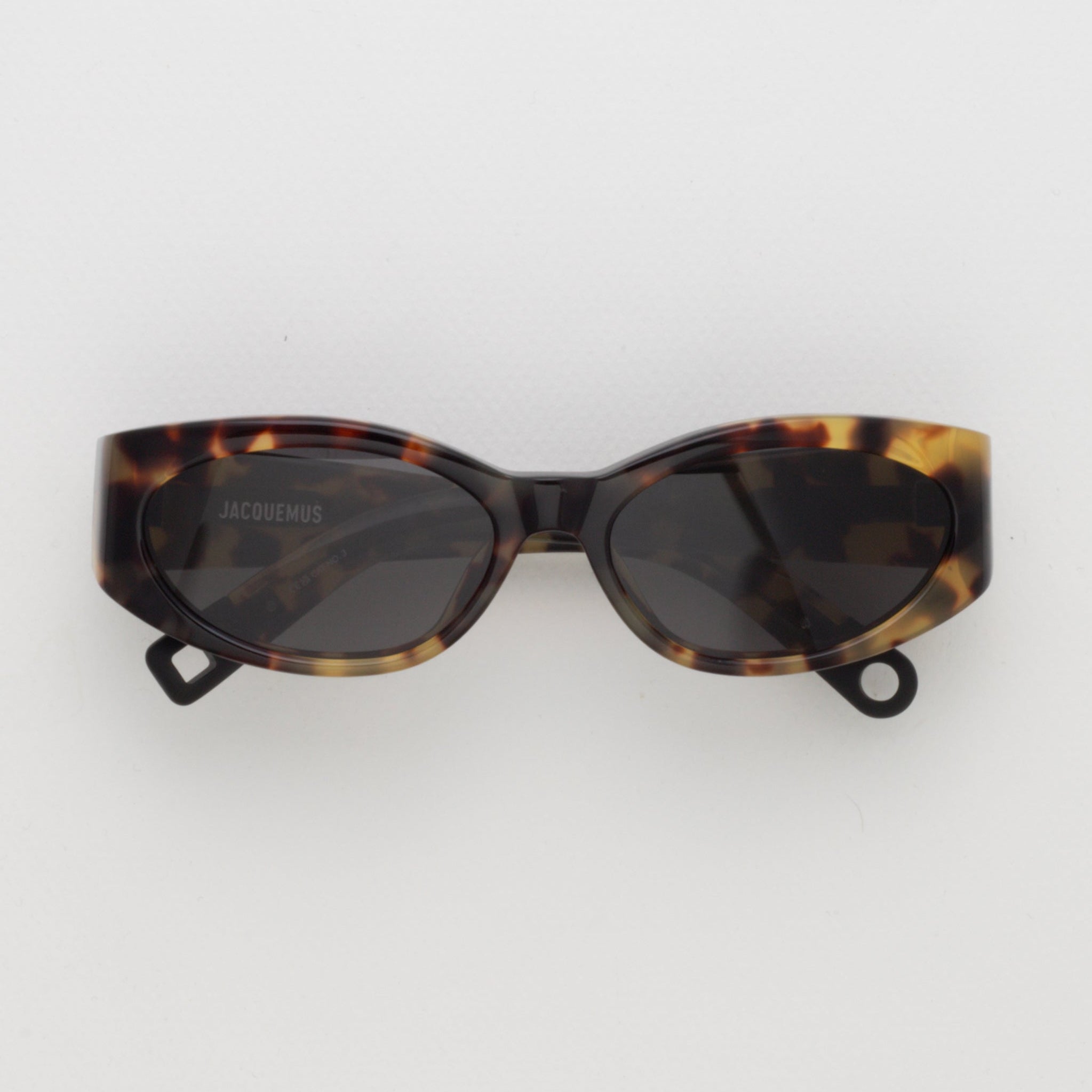 Ovalo Oval Sunglasses in Tortoiseshell - LINDA FARROW - Sunglasses -