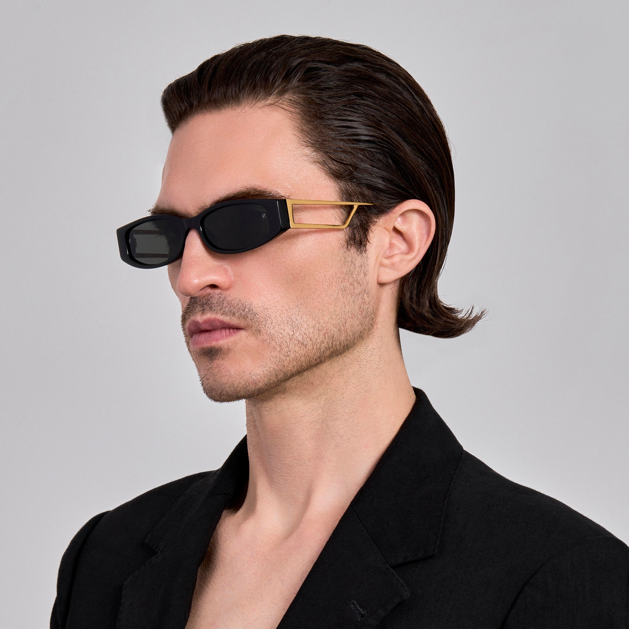 Susie Vista Temple Sunglasses in Black - LINDA FARROW - Sunglasses -