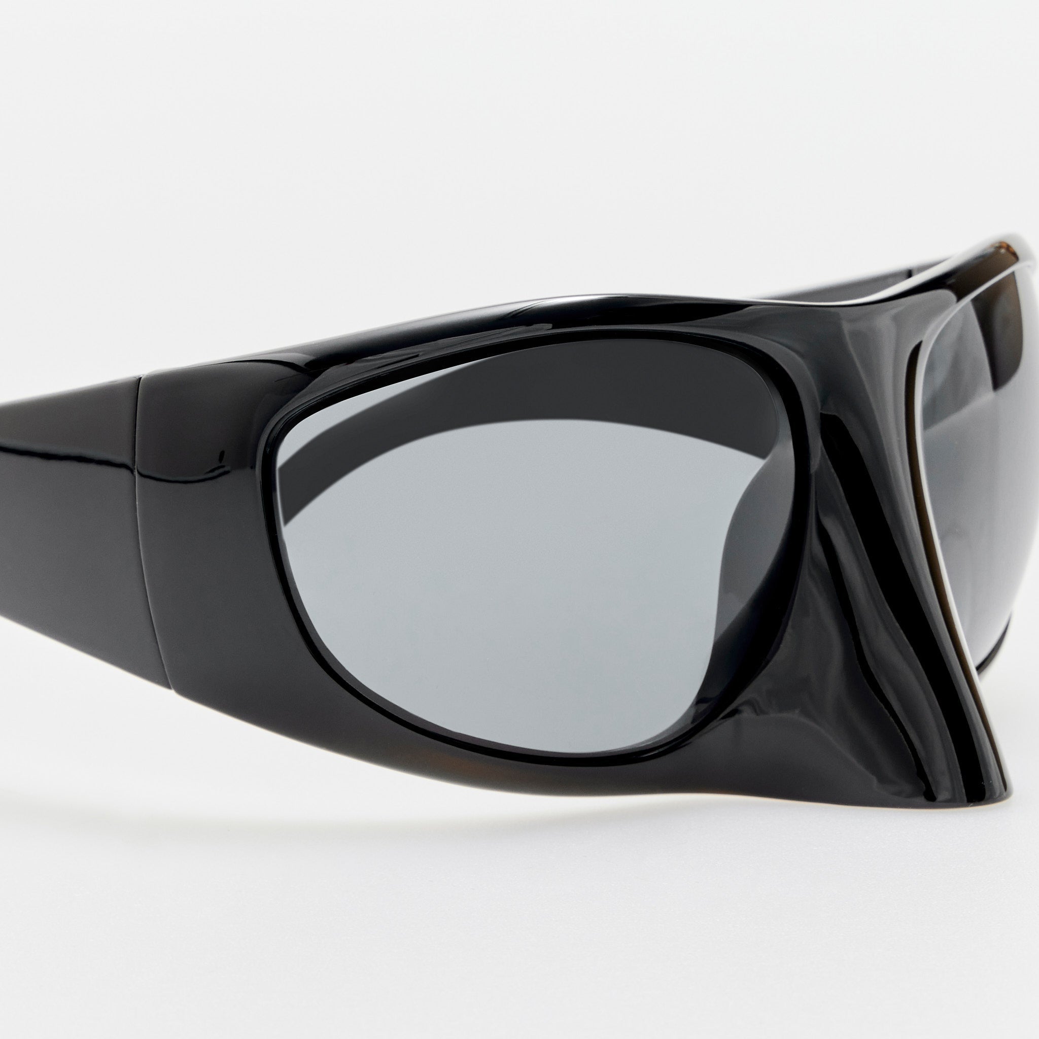 The Mask Sunglasses in Black - LINDA FARROW - Sunglasses -