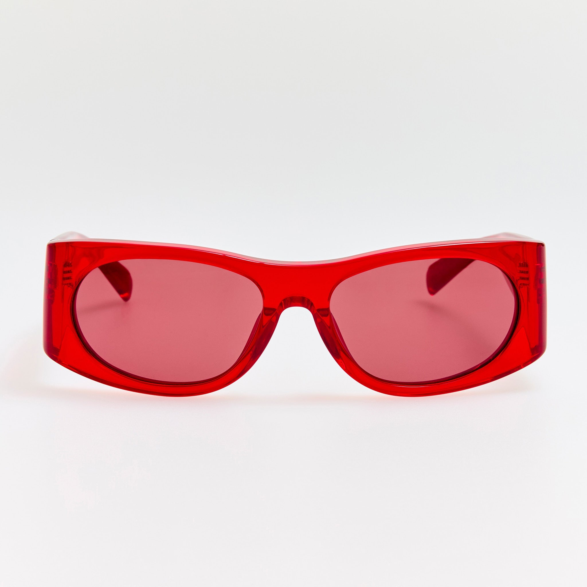 Plage Sunglasses in Cherry
