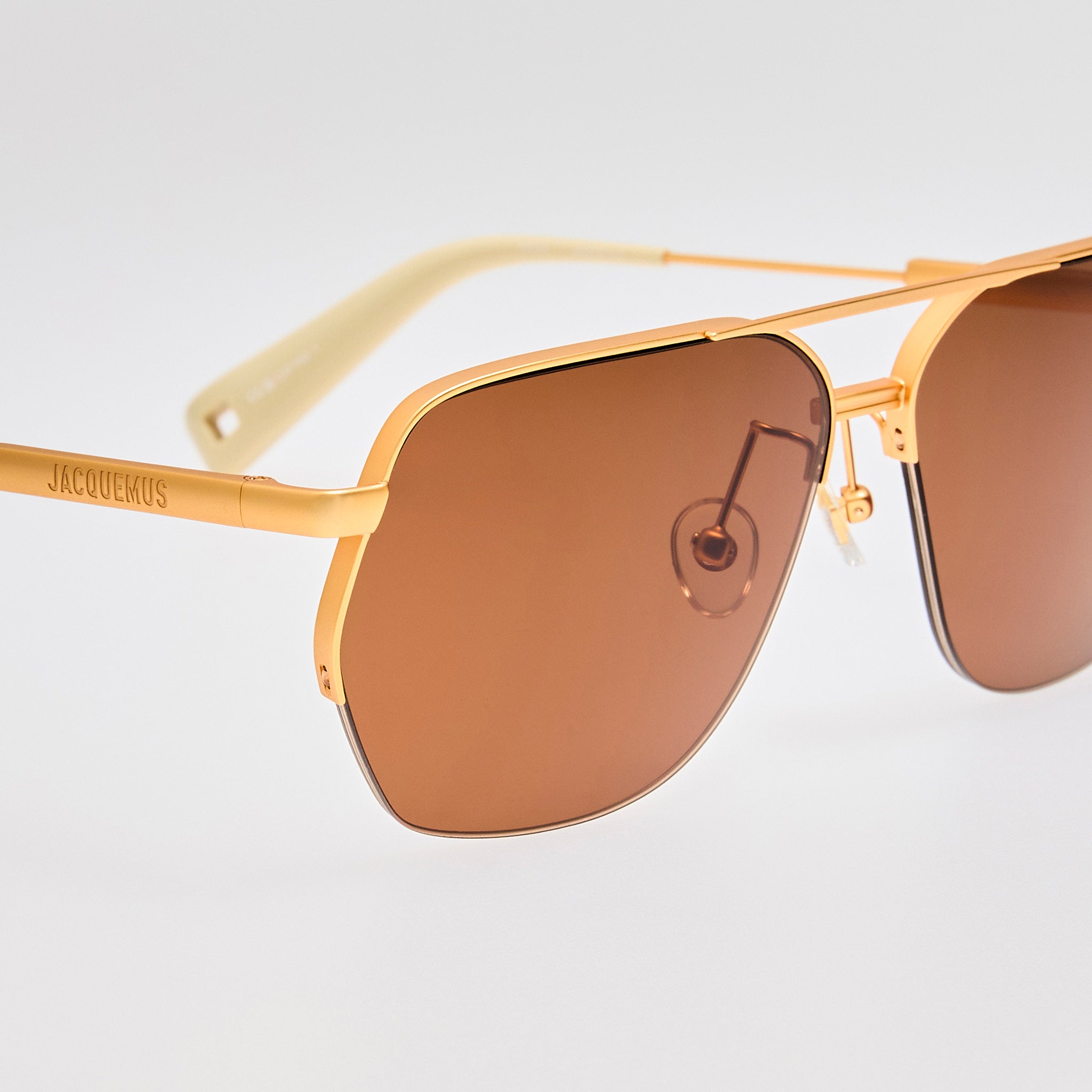 Aviador Sunglasses in Matt Gold