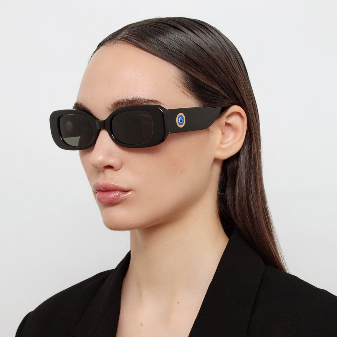 Lola Talisman Sunglasses in Black