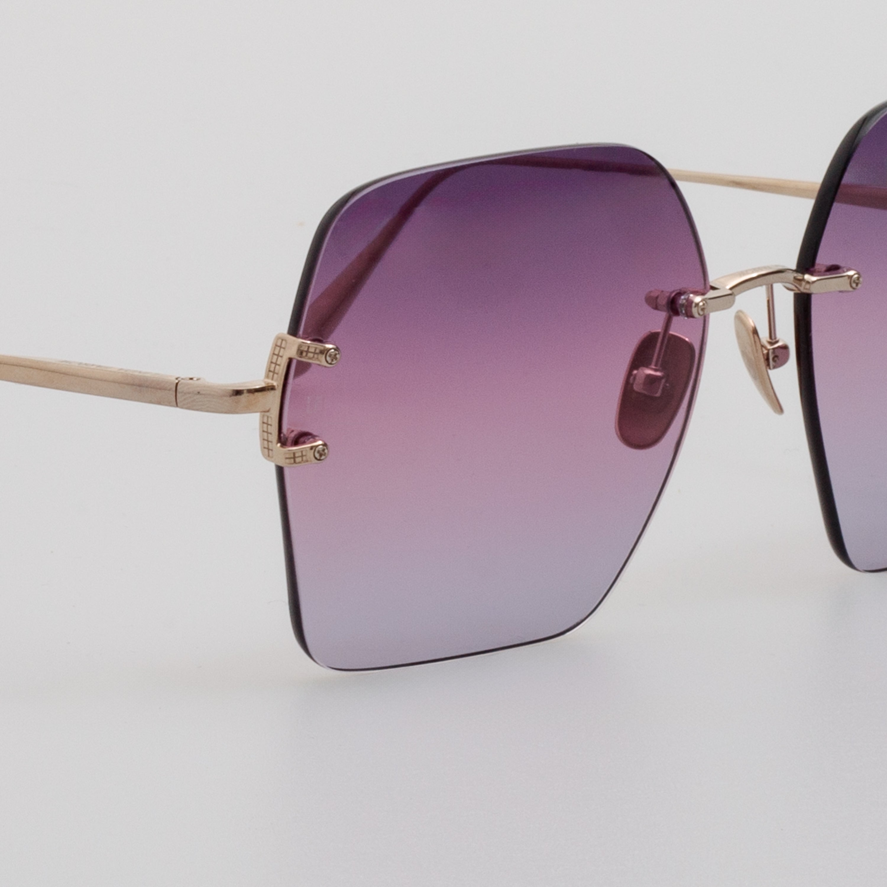 Carina Oversized Sunglasses in 22K Gold and Purple