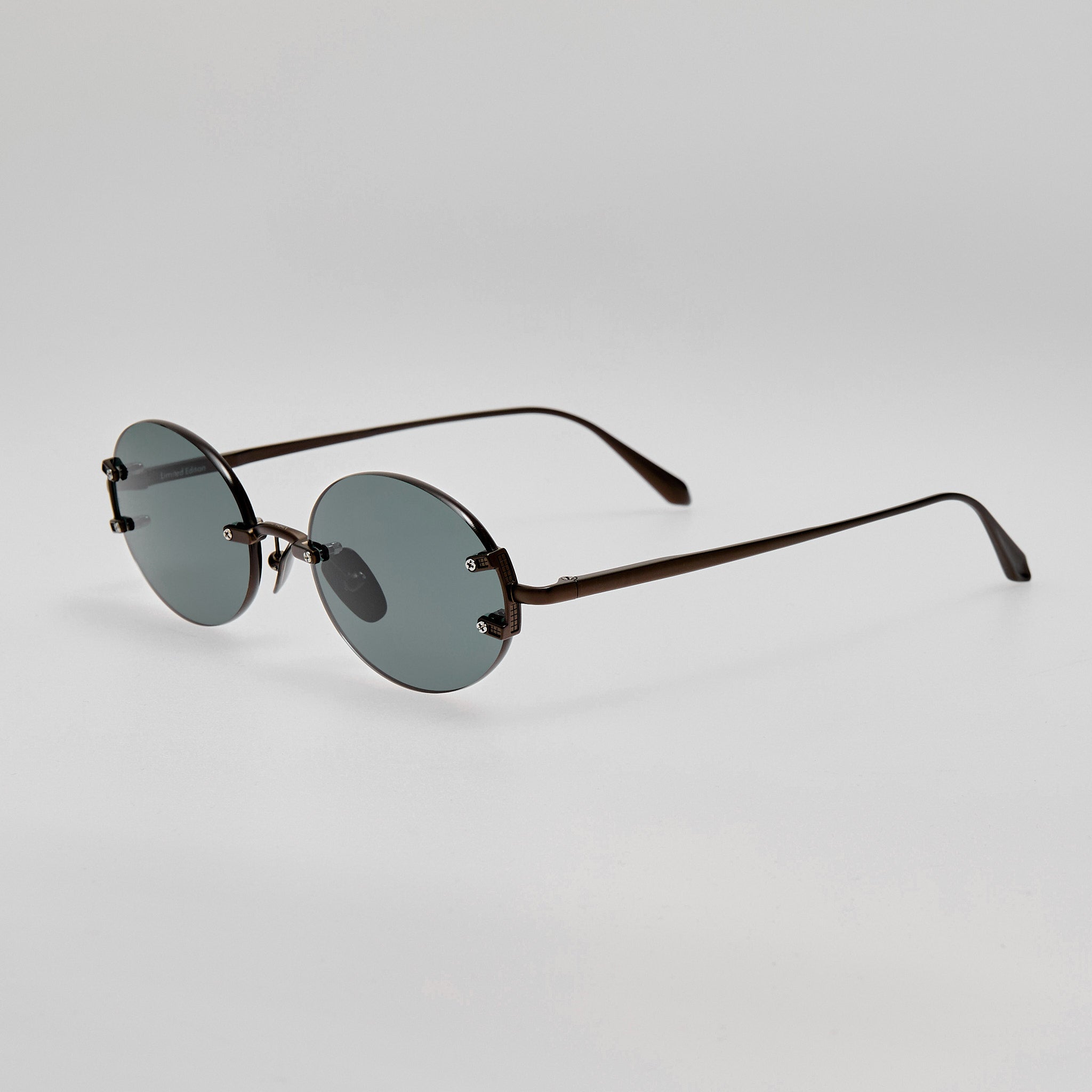 Stella Sunglasses in Matt Black Nickel