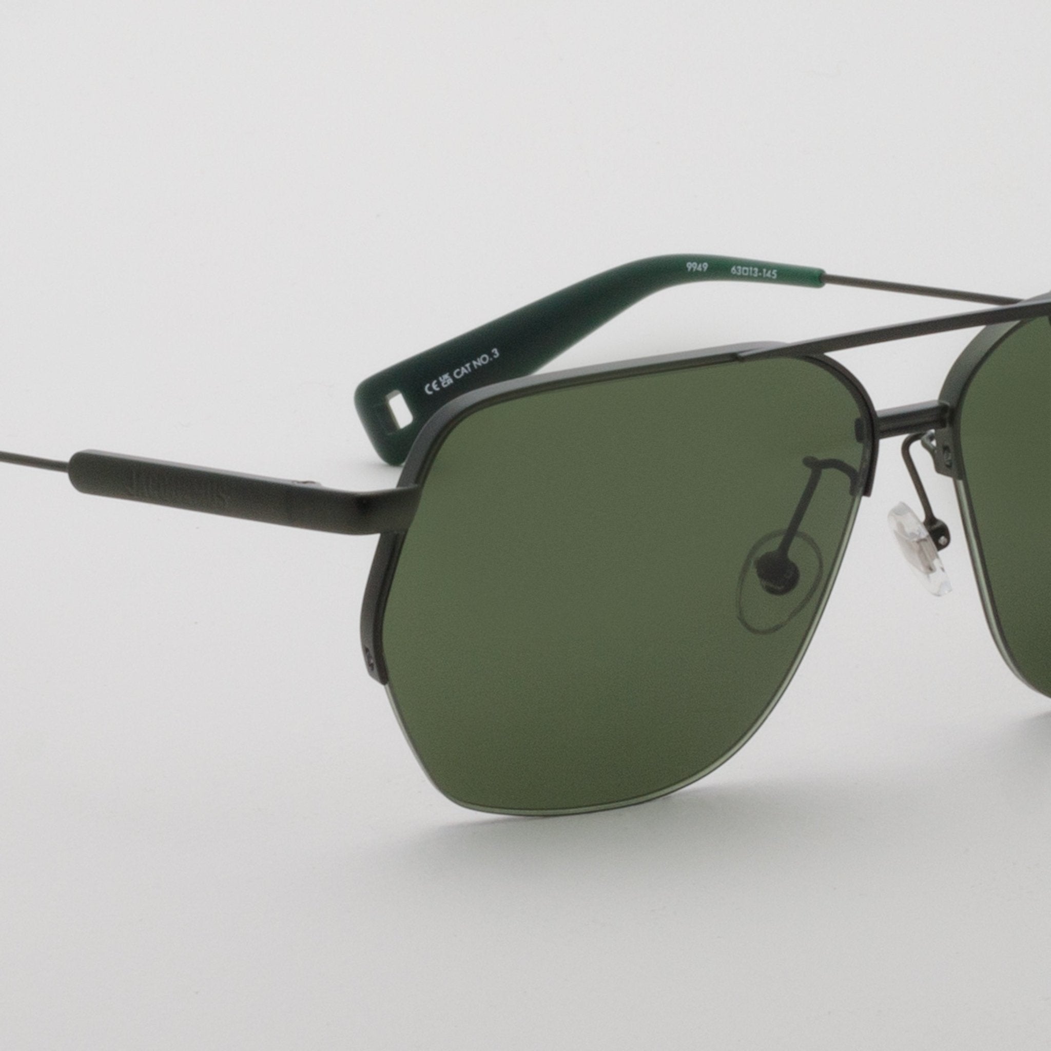 Aviador Sunglasses in Matt Green - LINDA FARROW - Sunglasses - 