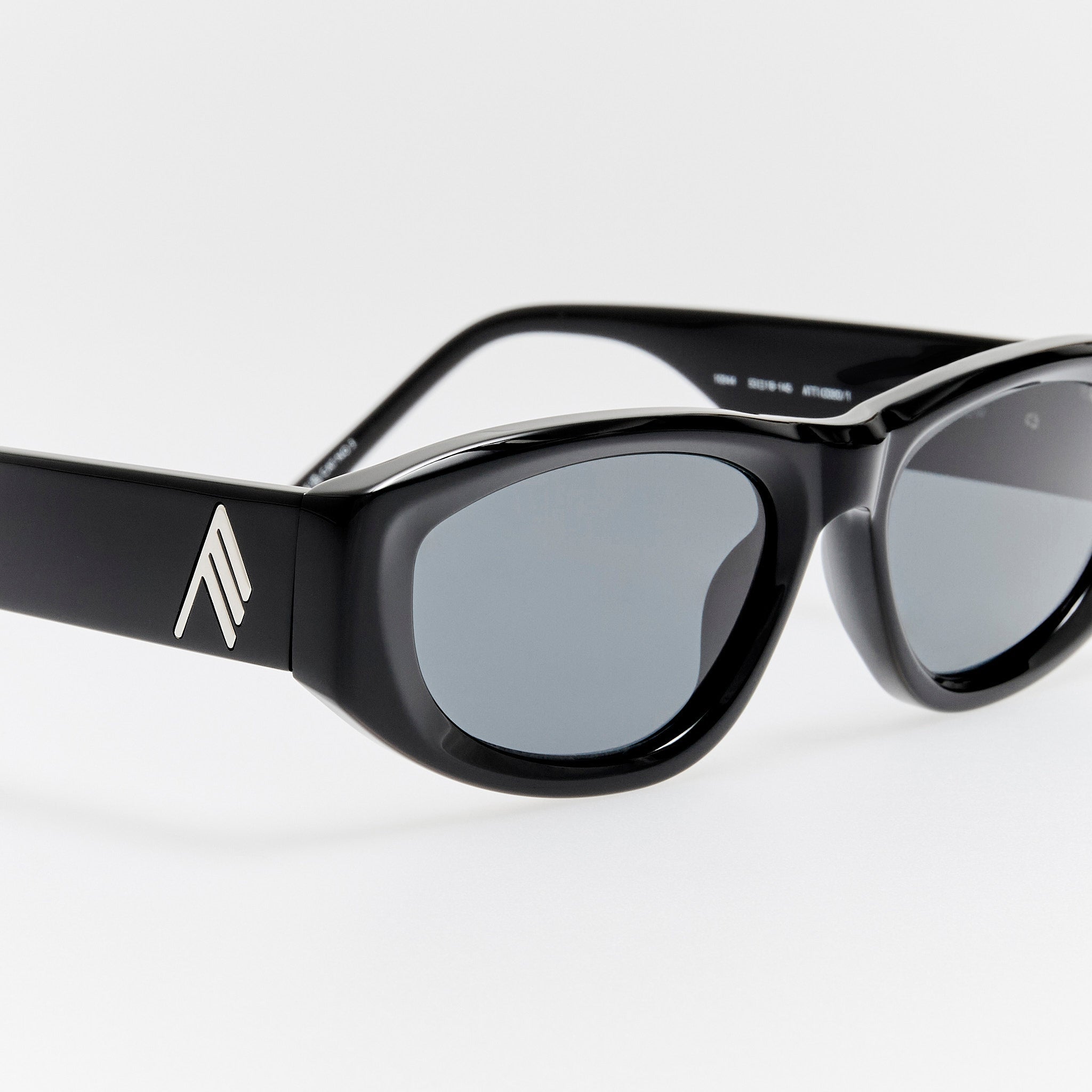 Maya D - Frame Sunglasses in Black and Grey - LINDA FARROW - Sunglasses - 