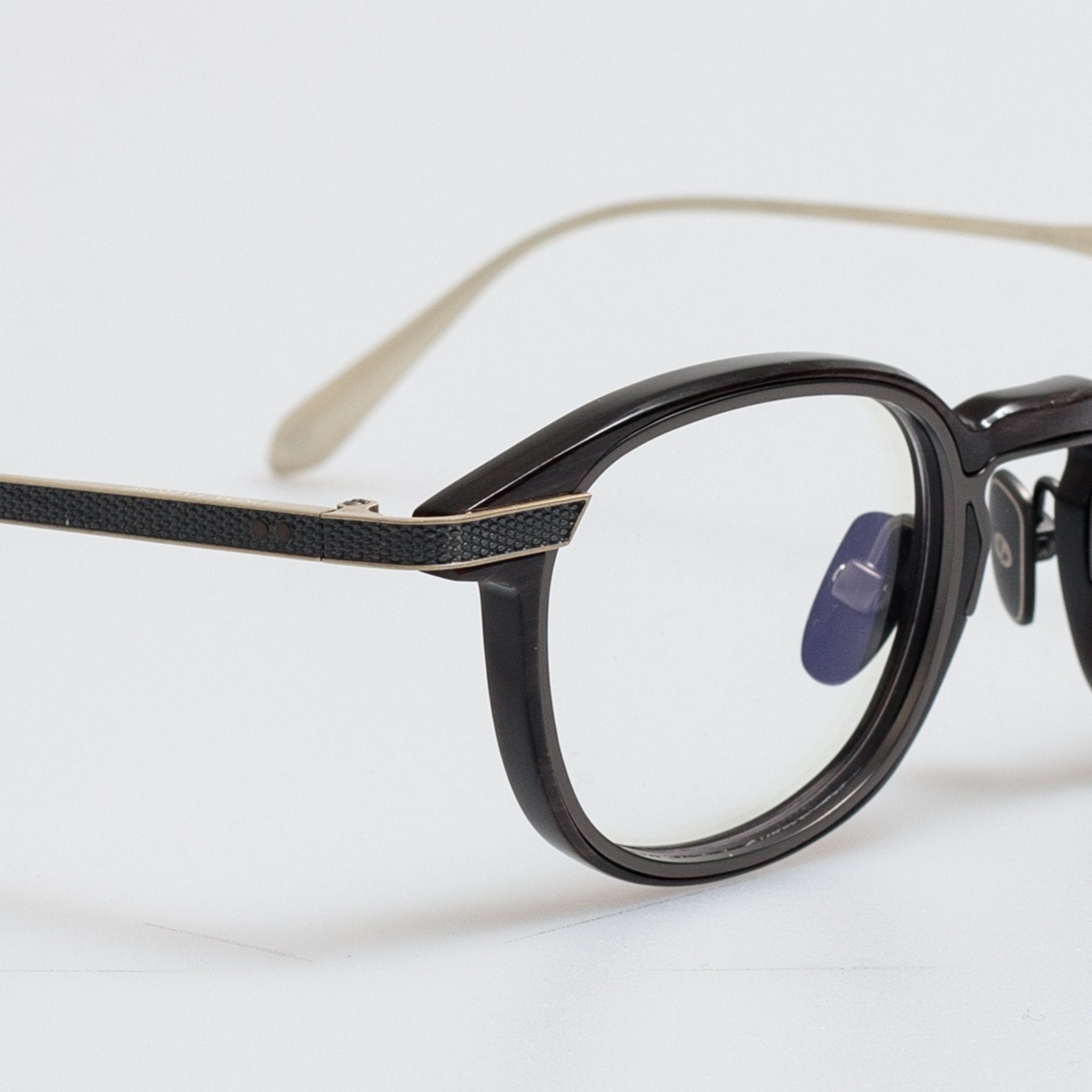 Moore Optical in Buffalo Horn and 925 Sterling Silver - LINDA FARROW - Optical Frame - 